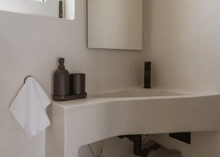 Alia Summer Rest Cyano, Tinos